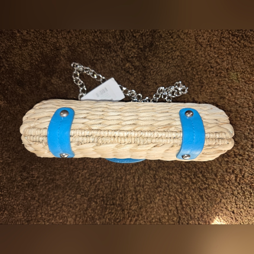 Woven Rattan Chain Strap Clutch - Picture 7 of 8